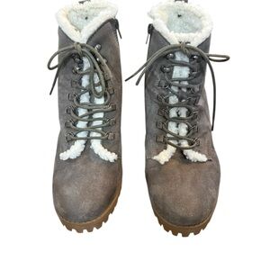 Women’s Maurice’s Ciara lined heeled Hiker boots with Sherpa lining Size 12 EUC
